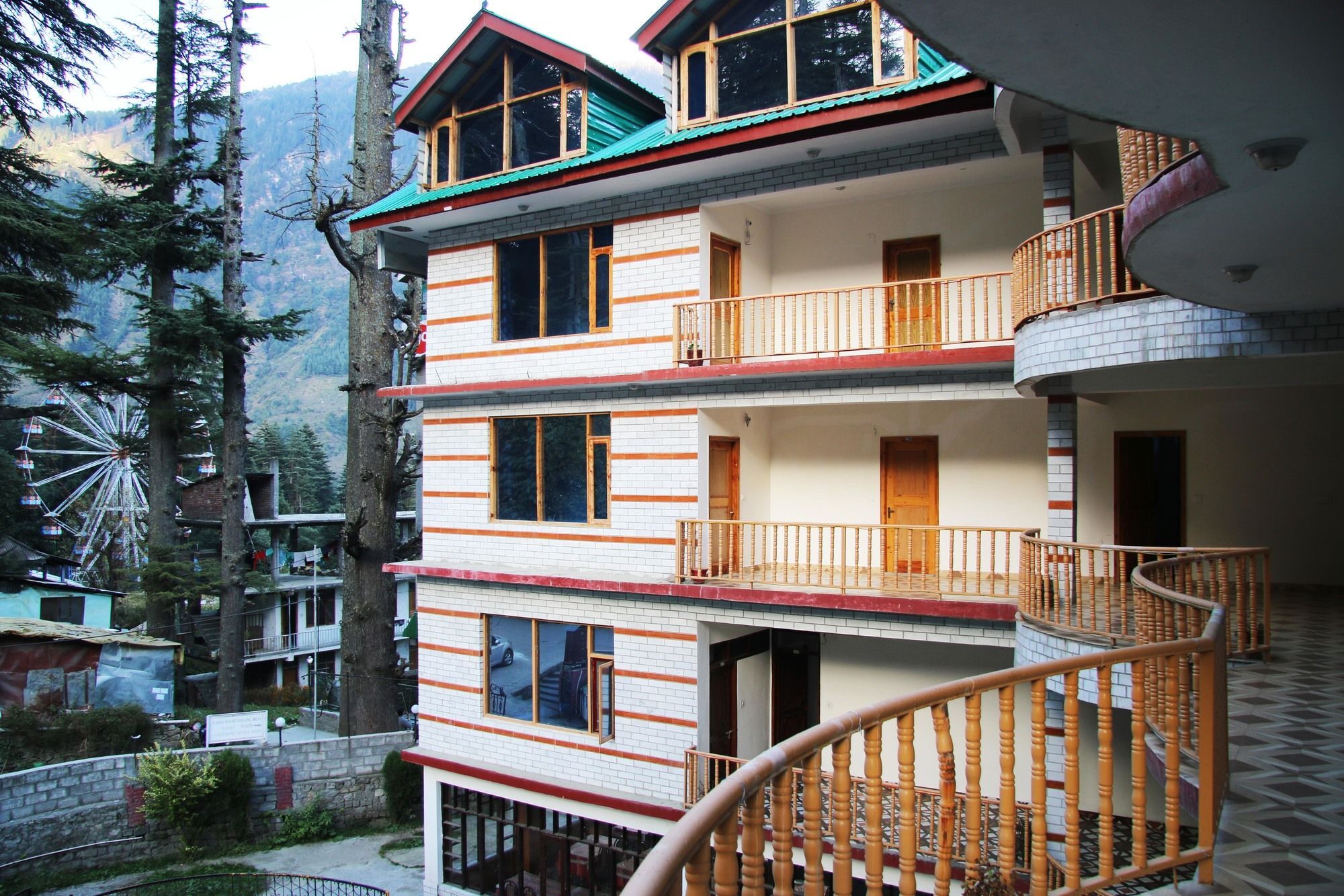 Utopia Resorts & Spa Manāli Exterior foto